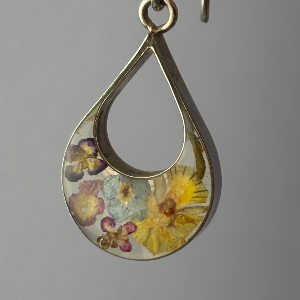 925 sterling silver pressed meadow flowers stained glass look pastel earrings